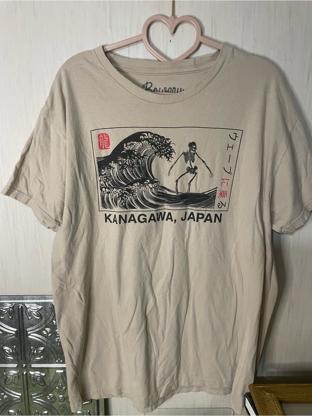Kanagawa, Japan The Wave Graphic Tee - Beige Shirt
